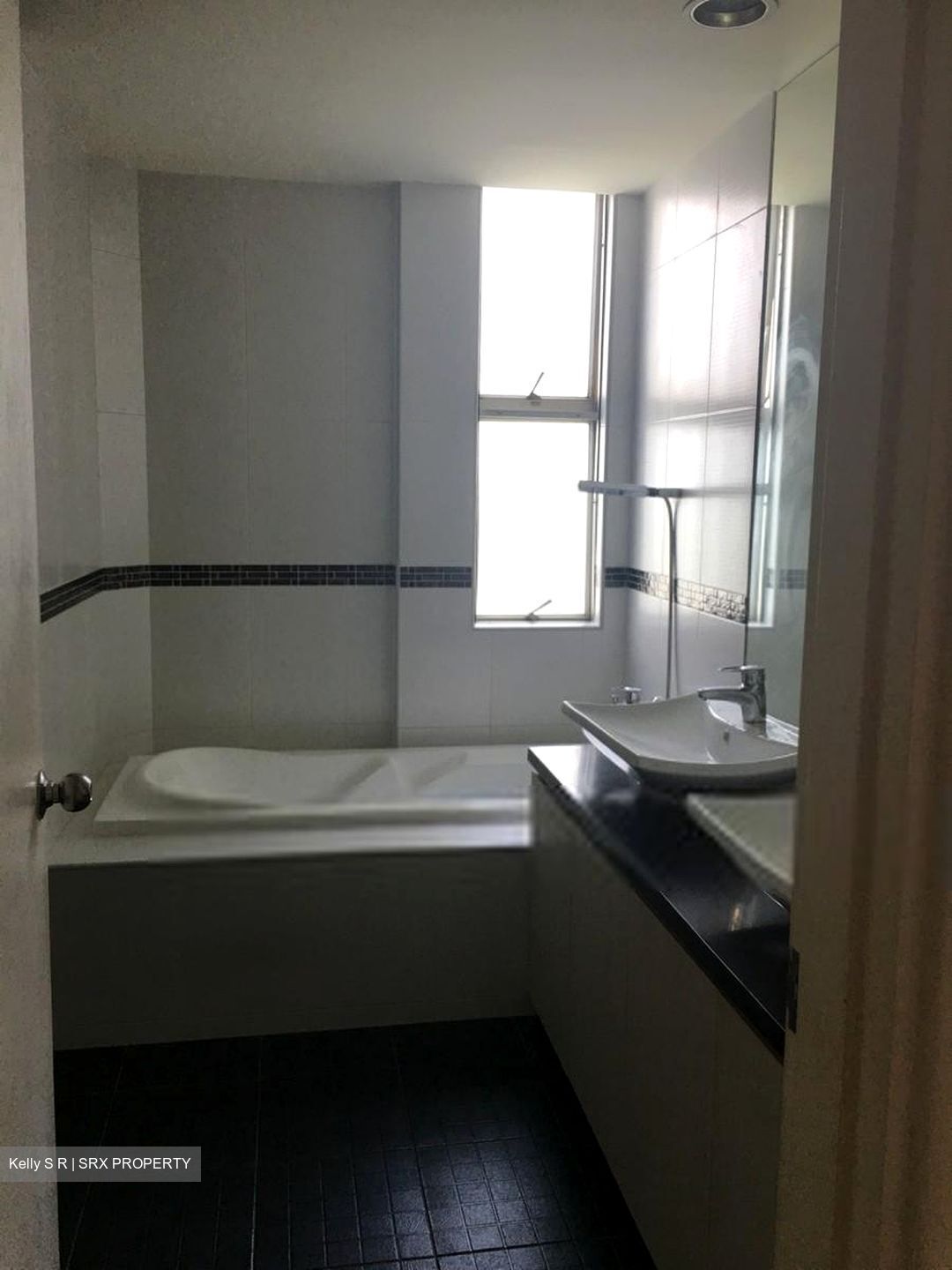 The Waterside (D15), Condominium #418644151